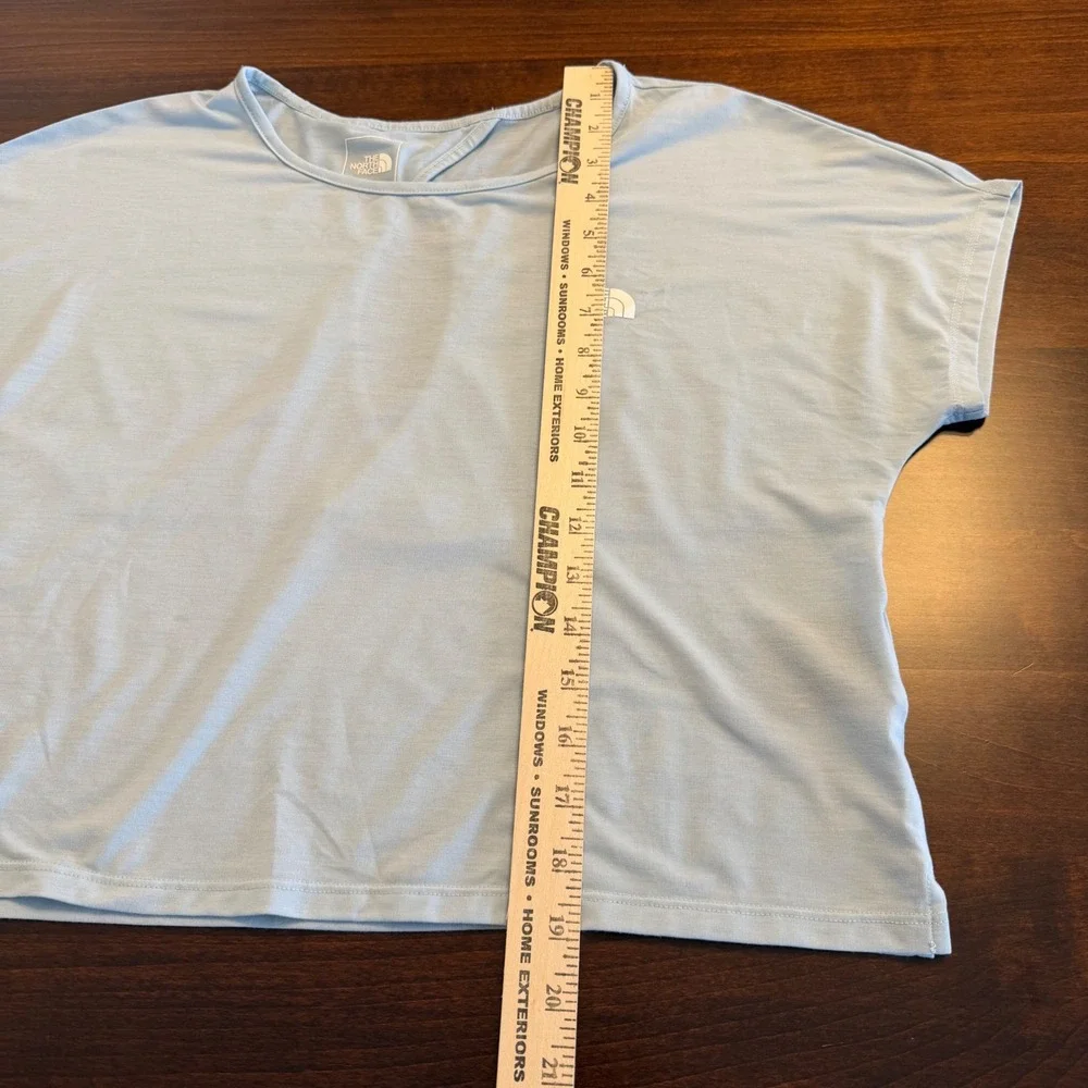 The North Face Blue Wander Crossback Short Sleeve Top Size S Activewear Gorpcore - Picture 3 of 6